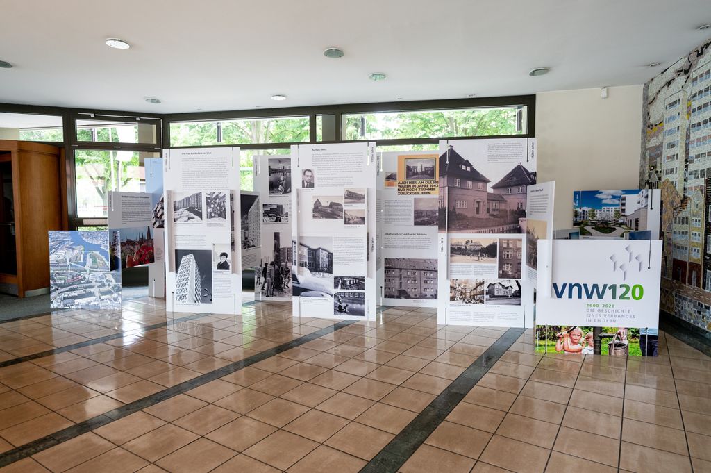 Ausstellung VNW120 in der IFB Hamburg