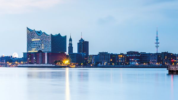 Hafenblick auf die Elbphilharmonie