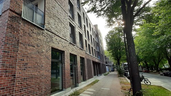 Der Neubau der bgfg fügt sich gut ins Stadtbild ein.